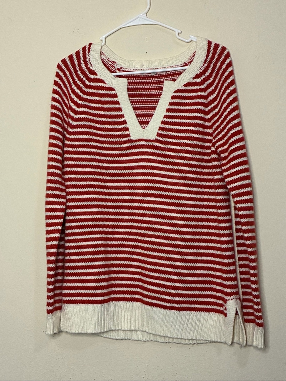 Gap Medium Women's Striped Red White Knit Cardigan Sweater Acrylic Wool Nylon